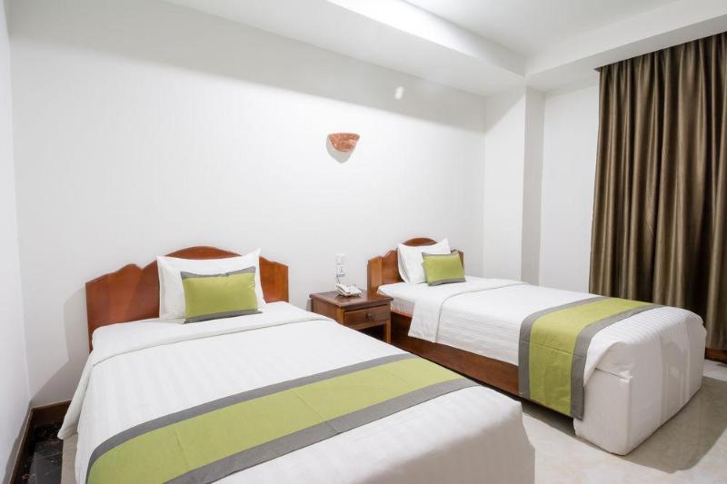 Relax Hotel Phnom Penh Exterior photo