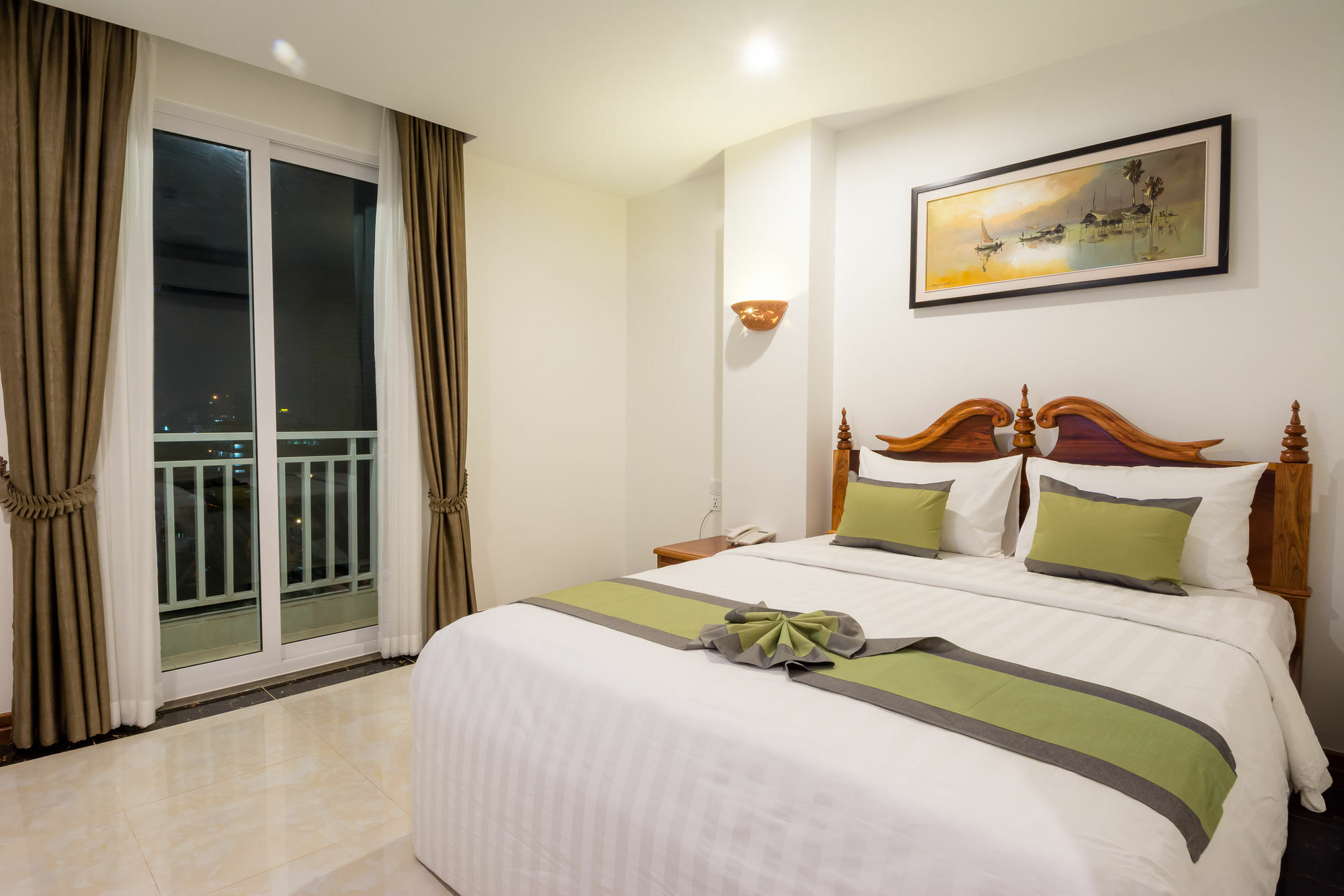 Relax Hotel Phnom Penh Exterior photo