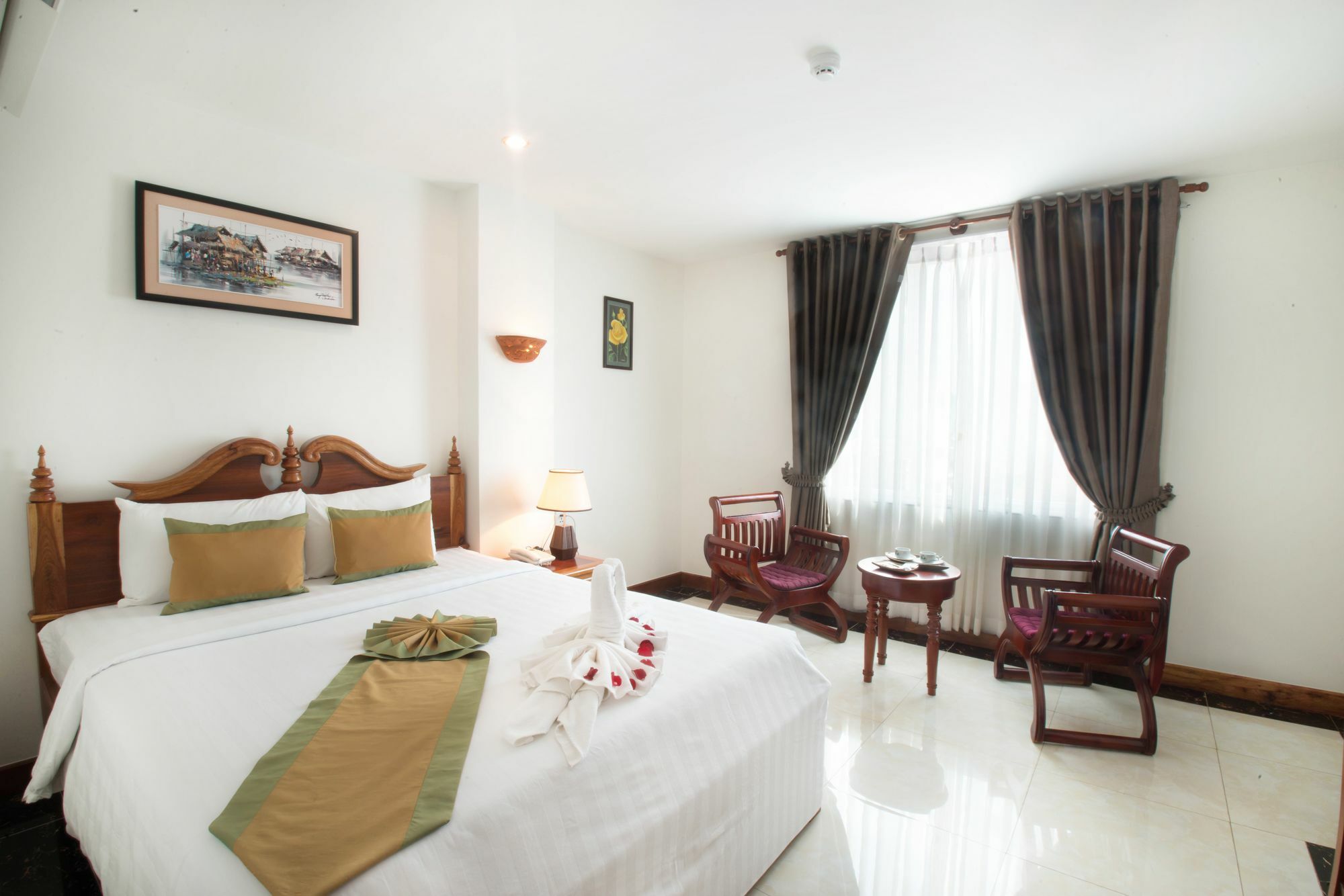 Relax Hotel Phnom Penh Exterior photo